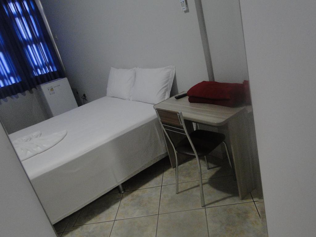 Hotel Colinas Várzea Grande Quarto foto